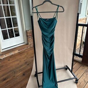 Elegant Green Evening Gown